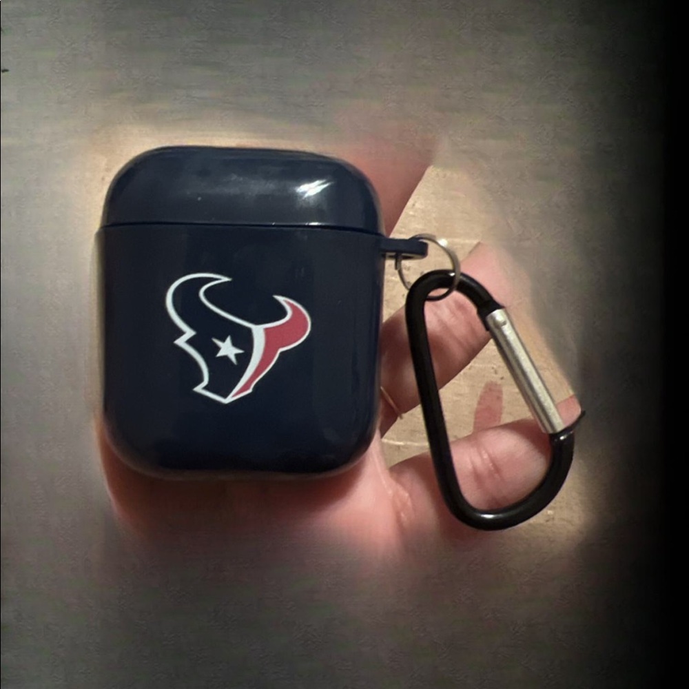 Stylish airpod case